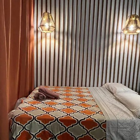 Chic10 Luxury Gran Via Apartment