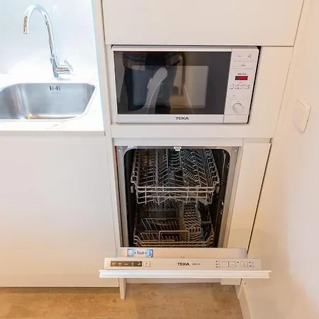 Apartment Amplio Apto A 300m De Retiro