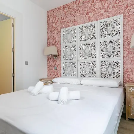 Homeabout Rios Rosas Apartment *