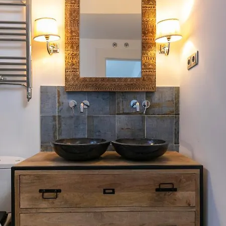Apartment Homeabout Rios Rosas Madrid