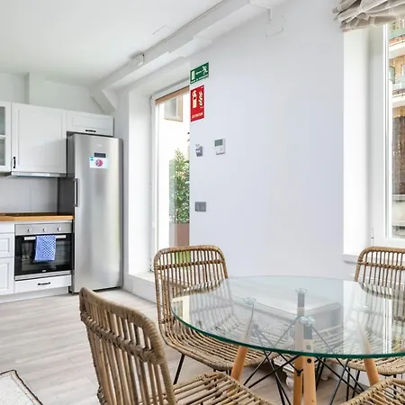 Homeabout Rios Rosas Apartment *