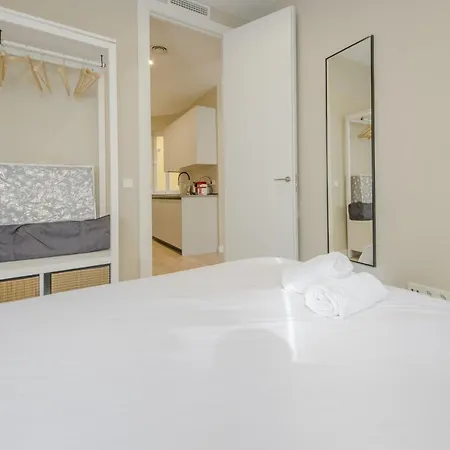 Downtown Apt 7pax La Latina-centro De Madrid! Madrid
