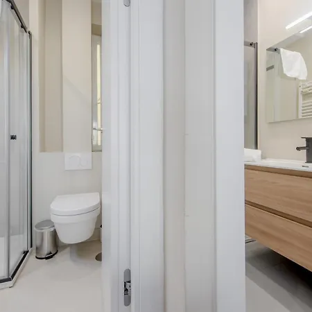 Apartment Downtown Apt 7pax La Latina-centro De Madrid! *