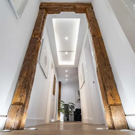 Exclusive Luxury In Apartamento Madrid