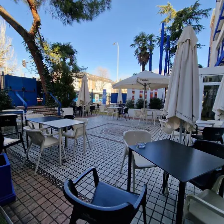 La De El Chaflan Guest house 3*