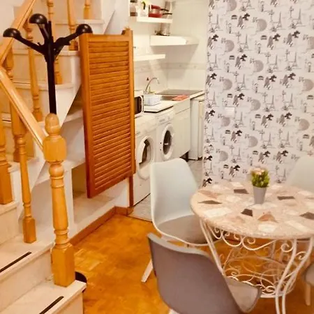 Plaza Callao Apartment