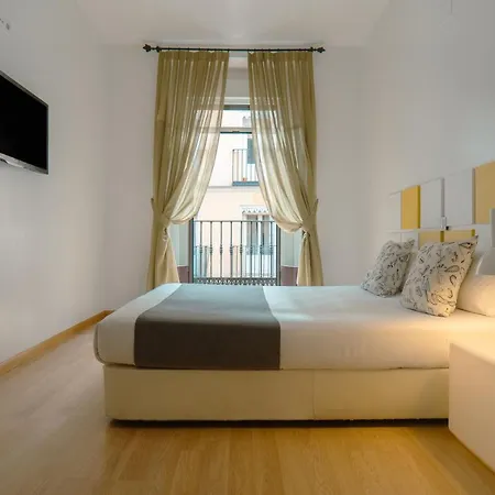 Smartr Chueca Aparthotel