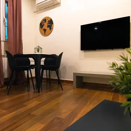 Smartr La Latina Aparthotel