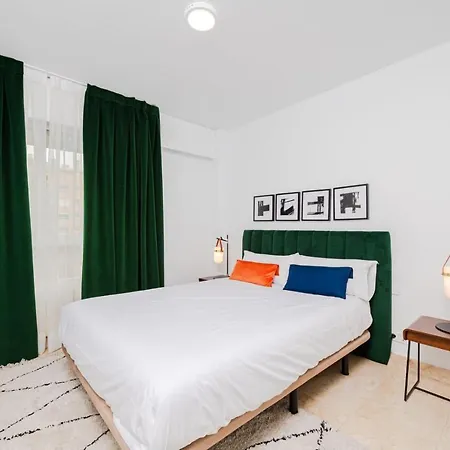 Robles Stylish & Modern 1 Bedroom In Conde Orgaz Apartment *