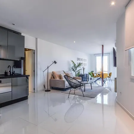 Ap Embajadores Ix Apartment *