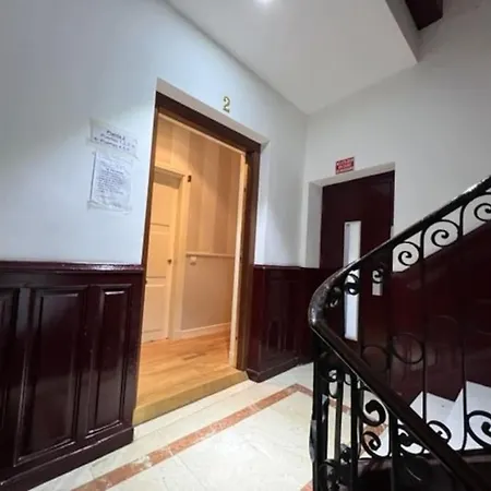 Precioso Apartamento En Chueca, En Madrid. *