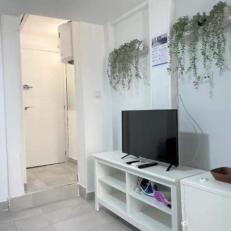 Acogedor Con Balcon En El Barrio De Chueca, Gran Via Con Aire Acondicionado Y Calefaccion *