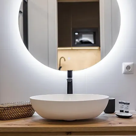 Bnbholder Santiago Bernabeu Apartment Madrid