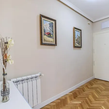 Apartamento Business 6 Personas アパート *