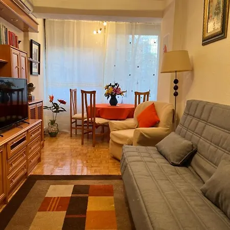 Aparment Legazpi Apartment *