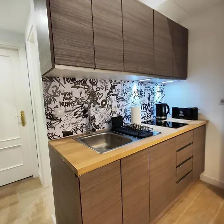Apartment Precioso En Puente Vallecas, Madrid. D *