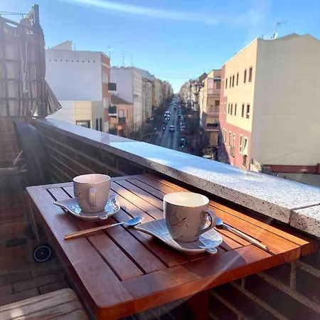 Apartamento Precioso ático Con Gran Terraza Centro Usera *