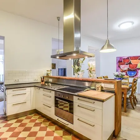 Myhousespain - De Lujo En Malasana - Mhm Madrid