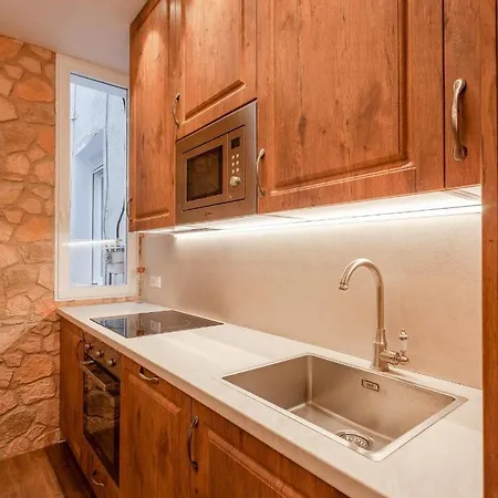 Apartmán Plaza Espana V Calle San Bernardino 6br 6bh *