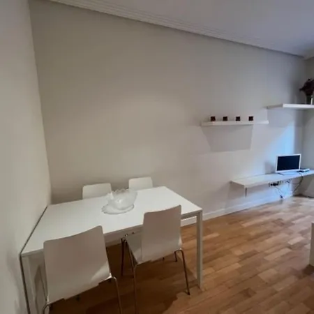 Precioso Apartamento En Chueca, En Madrid.
