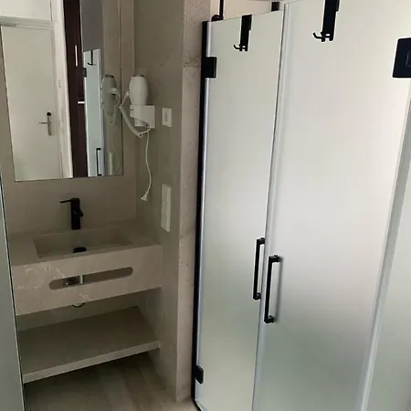 Ekilibrio & Apart-suites 4* Madrid