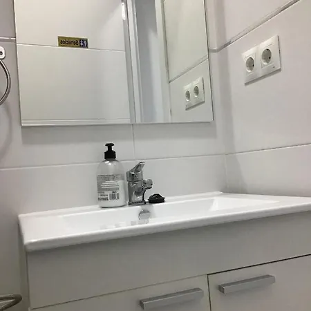 In Guest - Double 01 Carpet Apartment *