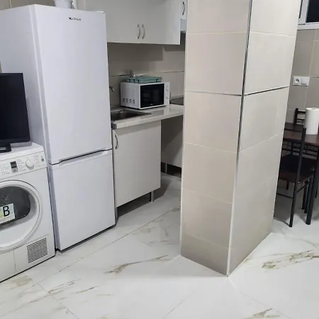 In Guest - Double 01 Carpet Apartment
