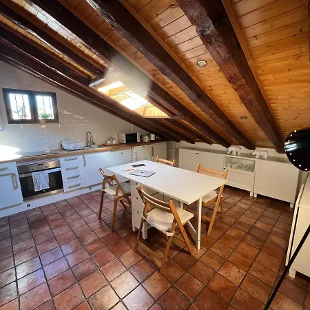 San Vicente Ferrer, Duplex Dos En Malasana