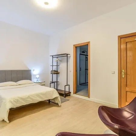 Myhousespain - Fuencarral And Gran Via * Madrid