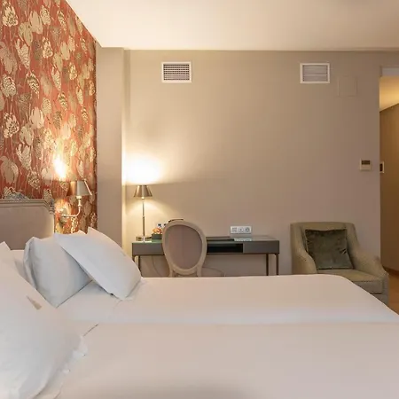 Meninas - Boutique Opera Hotel