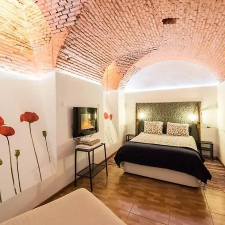 Encomienda Apartment