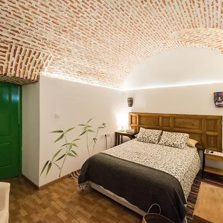 Encomienda Apartment