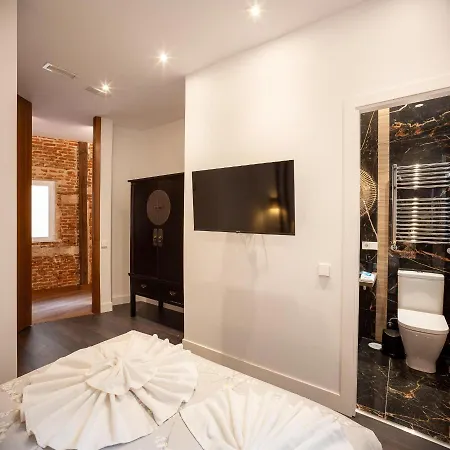 Plaza Espana V Calle San Bernardino 6br 6bh * Madrid