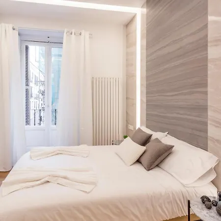 Apartment Plaza Espana V Calle San Bernardino 6br 6bh Madrid