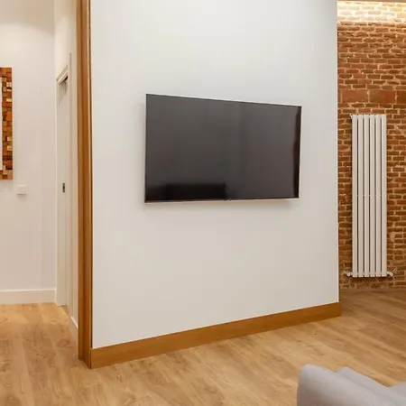 Apartment Plaza Espana V Calle San Bernardino 6br 6bh Madrid