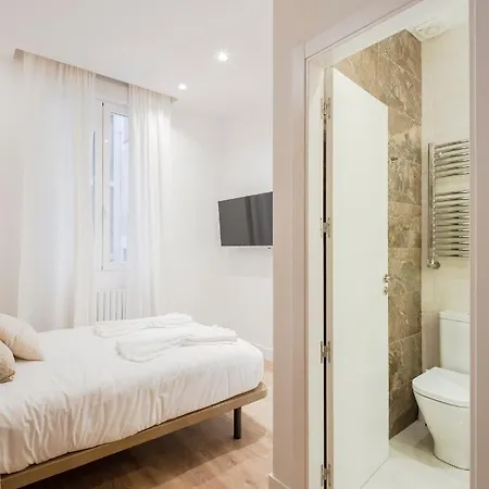 Plaza Espana V Calle San Bernardino 6br 6bh Apartmán