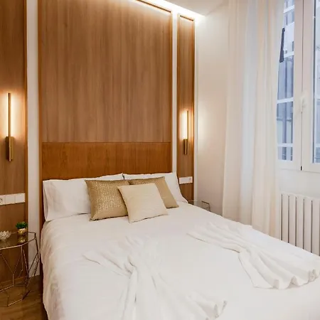 Plaza Espana V Calle San Bernardino 6br 6bh Apartment Madrid