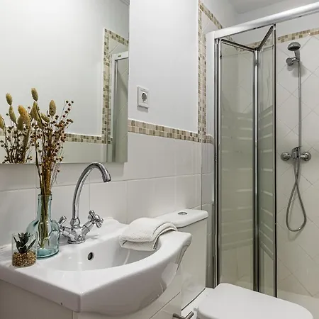 Queens Plaza Mayor I Apartment *