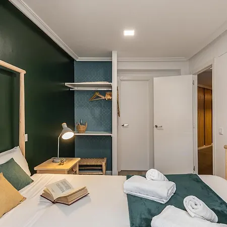 Queens Plaza Mayor I Apartment