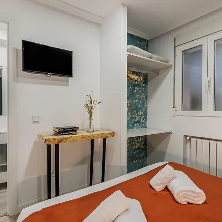 Queens Plaza Mayor I Apartment *