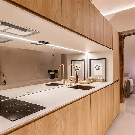 Bnbholder Cozy Elegance Malasana Apartment