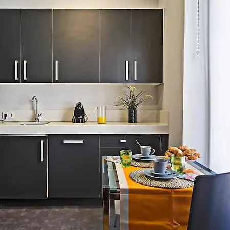 Spacious Luxury 1br In Centro! S.an Apartamento