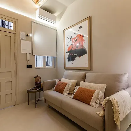 Bnbholder Cozy Elegance Malasana Apartment
