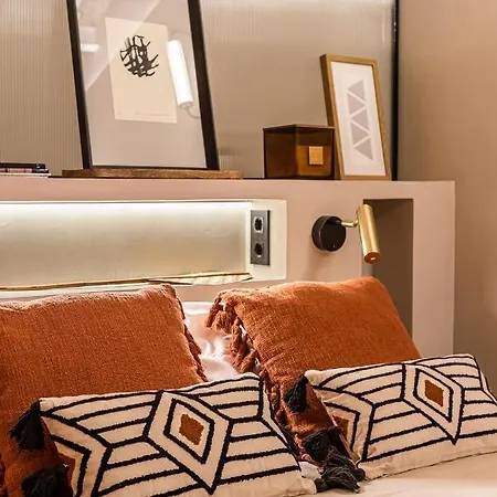 Bnbholder Cozy Elegance Malasana Apartment *