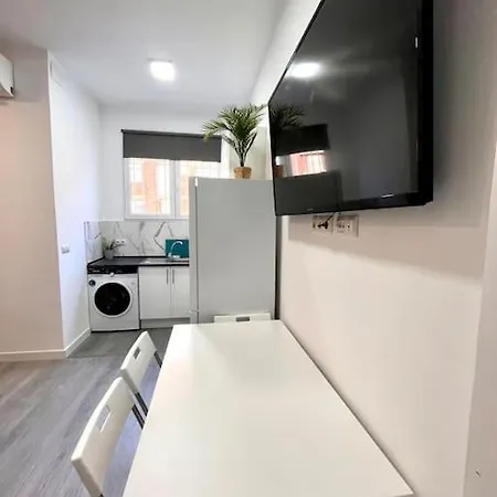 Cool Space Apartment *