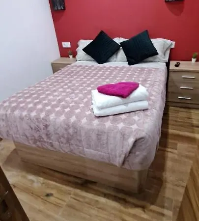 Apartment Por Infantas Madrid