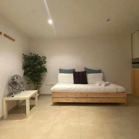 Centrico Apartamento En Embajadores