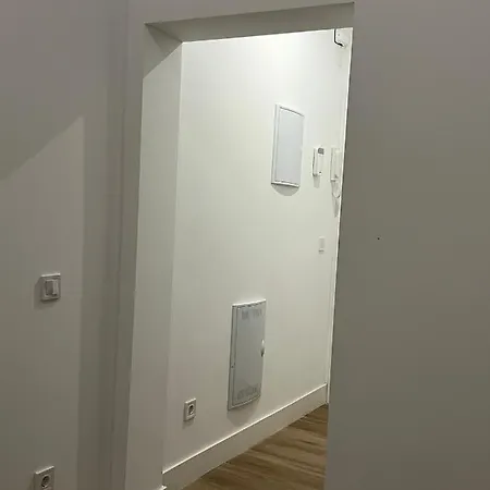 Roomstay Plaza Castilla Hostel
