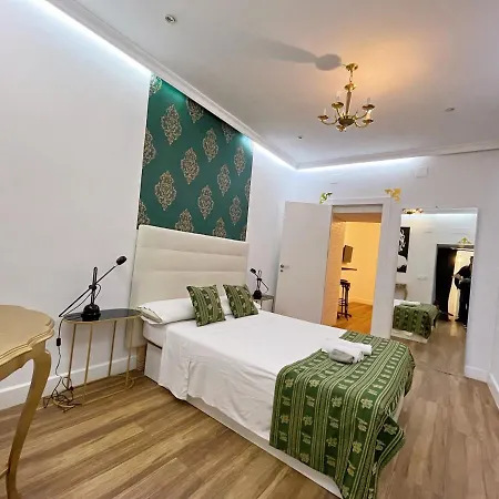 Place Juan Plaza Mayor Apartment