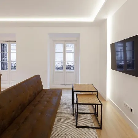 Apartamento Chamberi I Calle Monteleon 2br 2bh Madrid